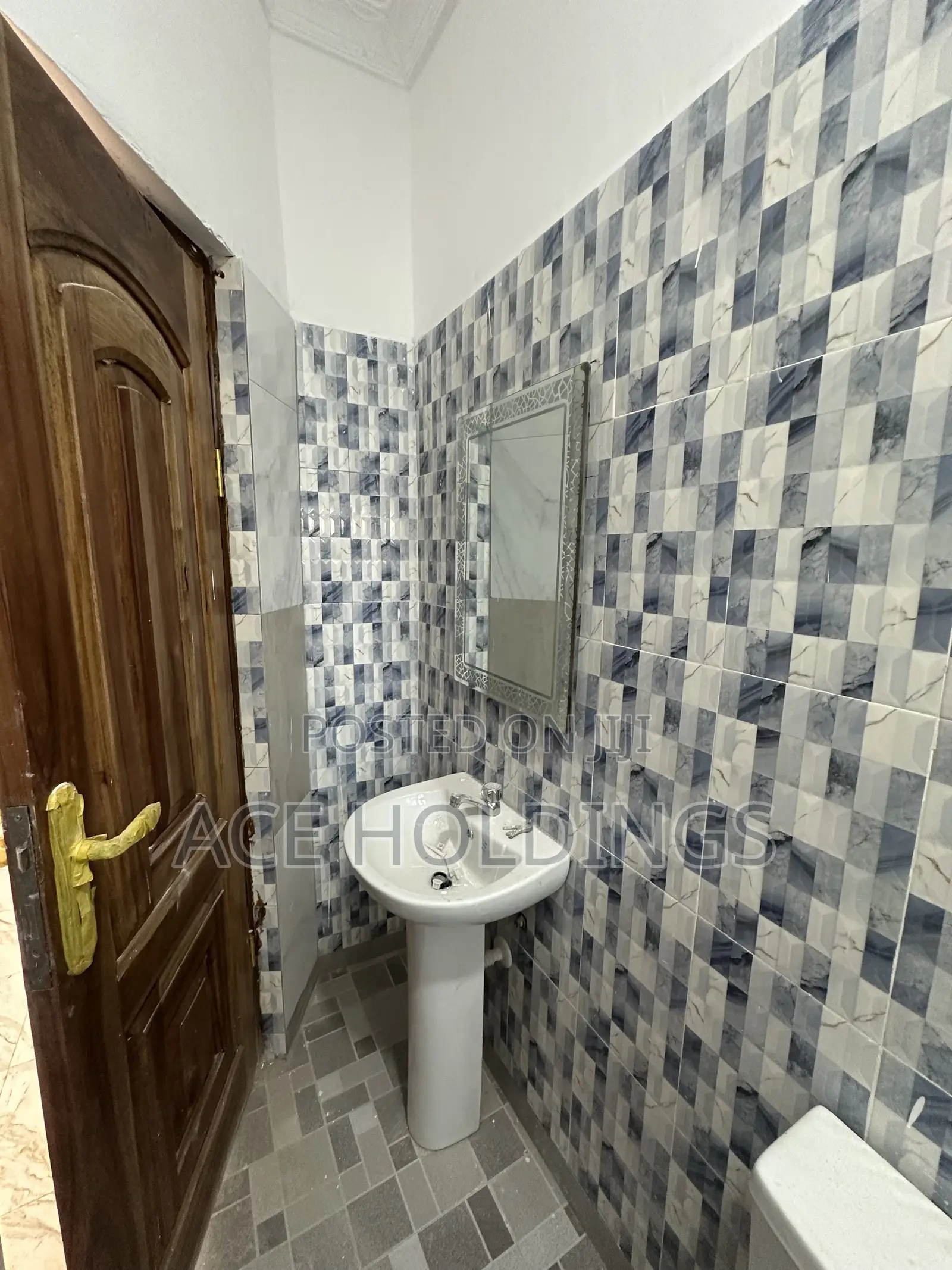 1bdrm Apartment in Ashaley Botwe, School Junction for rent