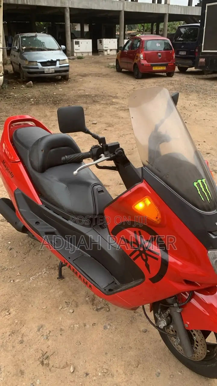 Yamaha Majesty 2020 Red