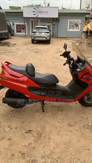 Yamaha Majesty 2020 Red