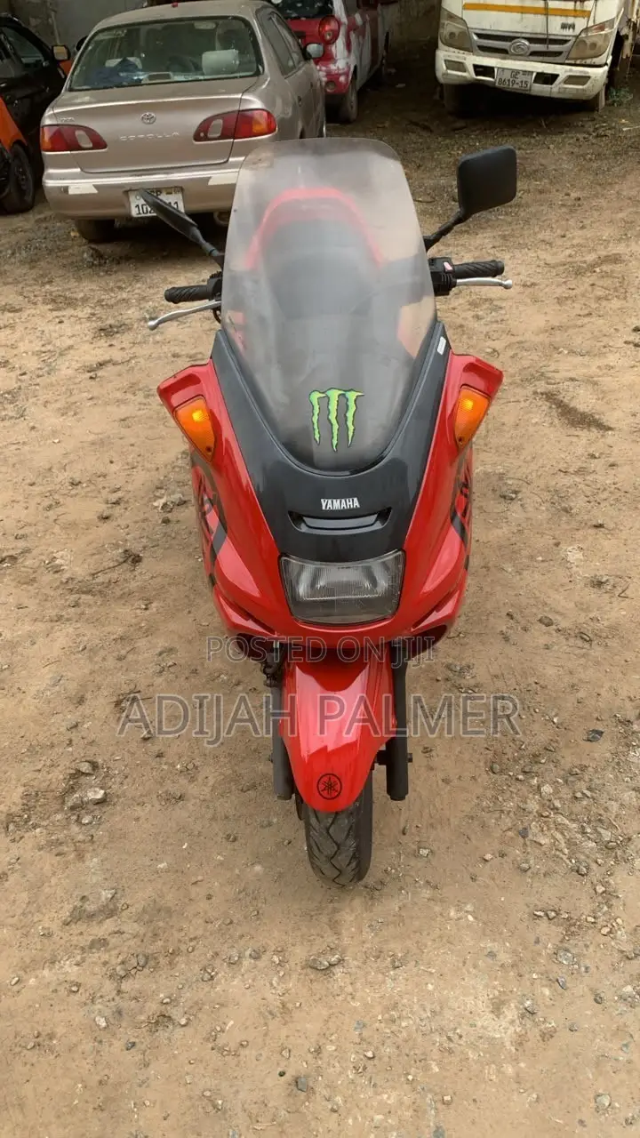 Yamaha Majesty 2020 Red