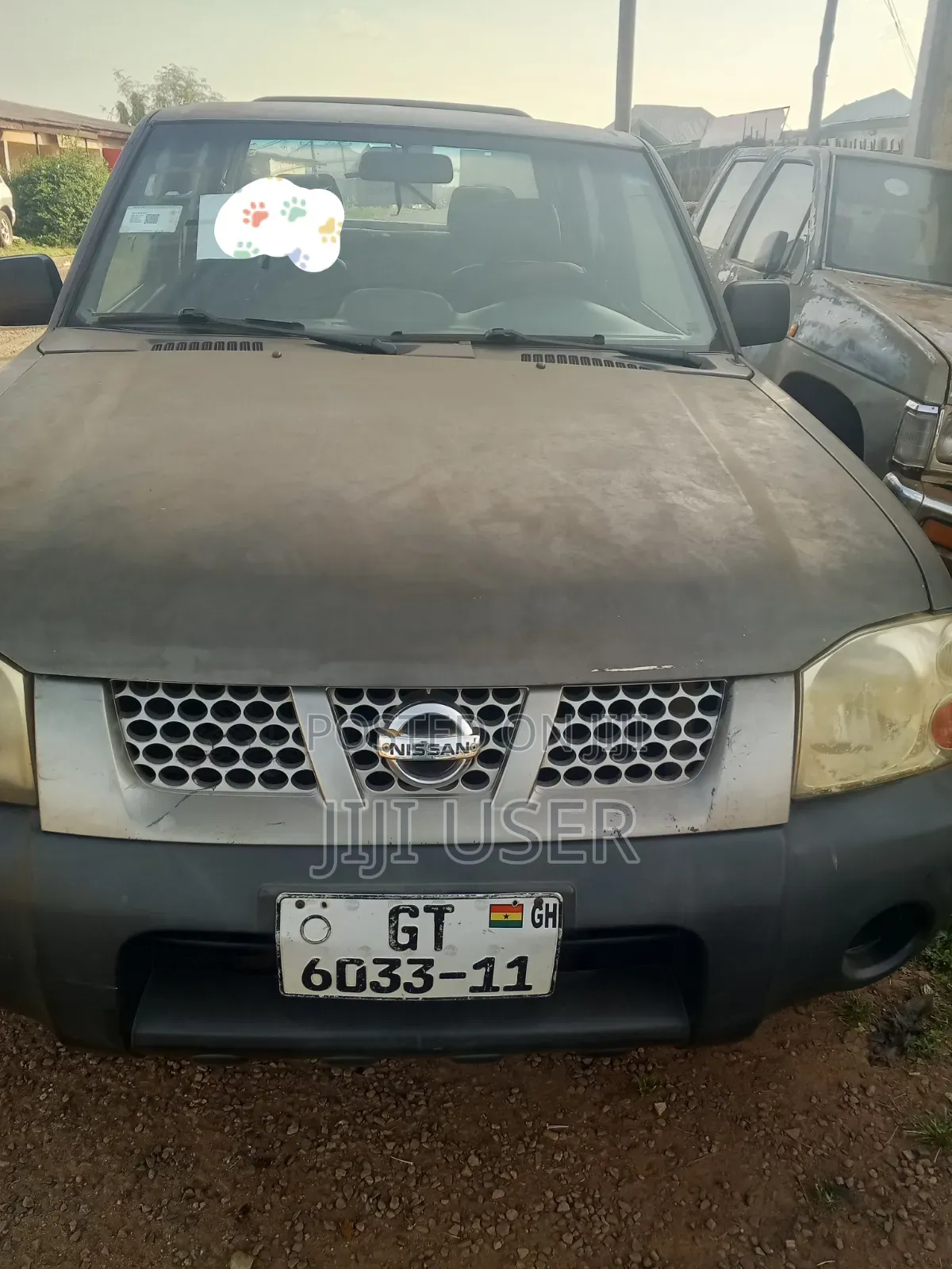 Nissan Hardbody 2011 Silver