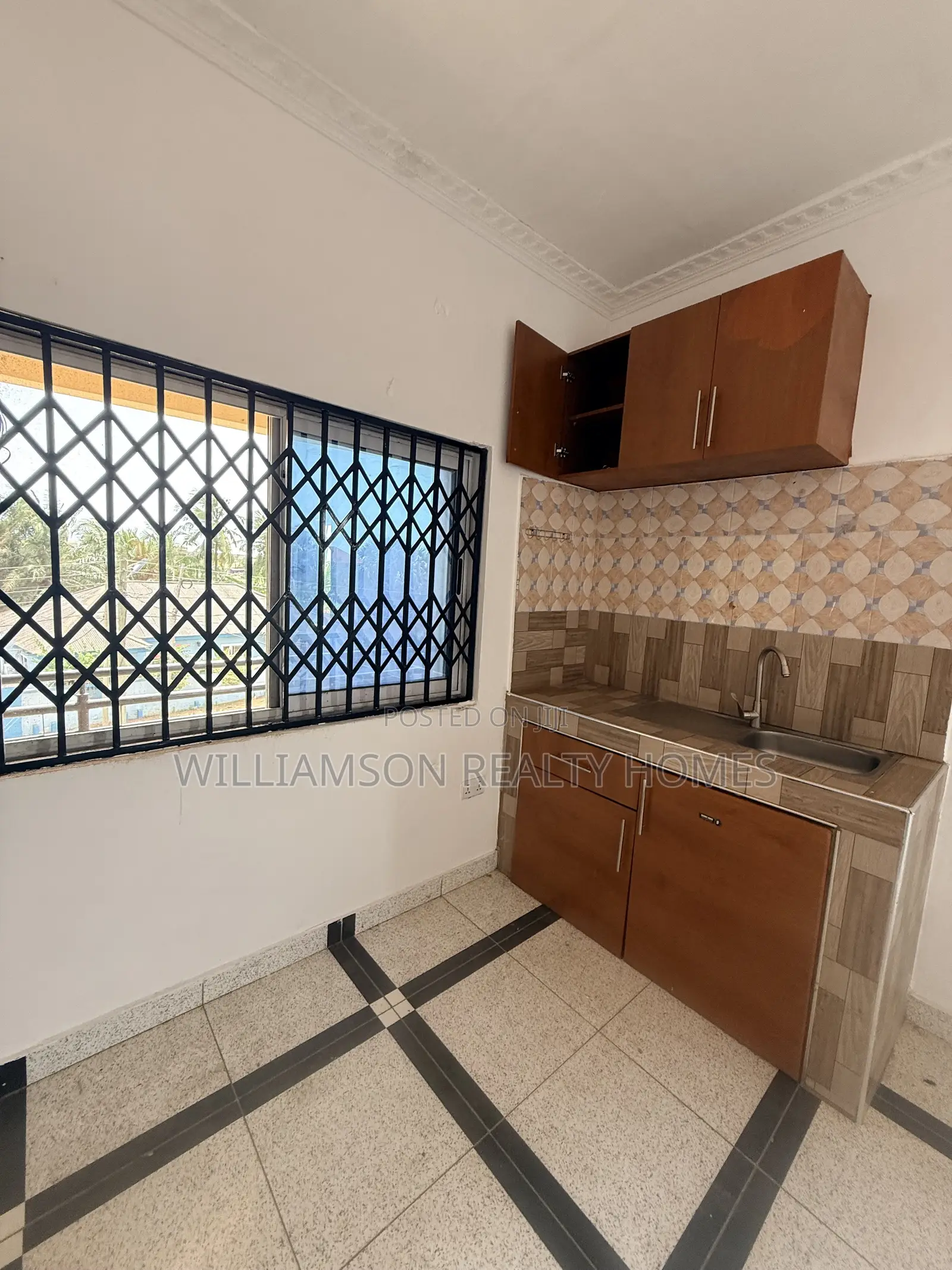 1bdrm Apartment in Community 18 Area, Spintex for rent