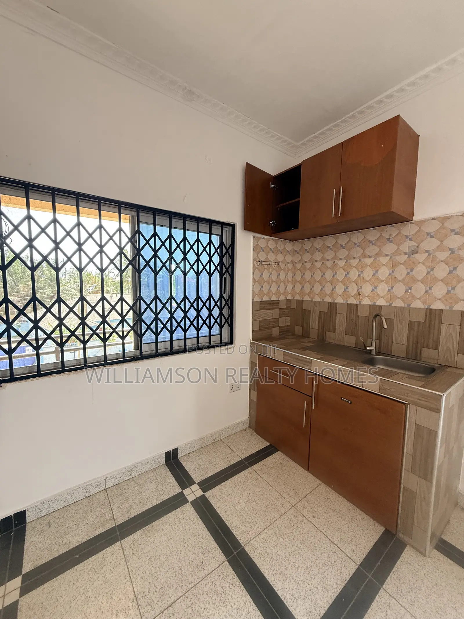 1bdrm Apartment in Community 18 Area, Spintex for rent