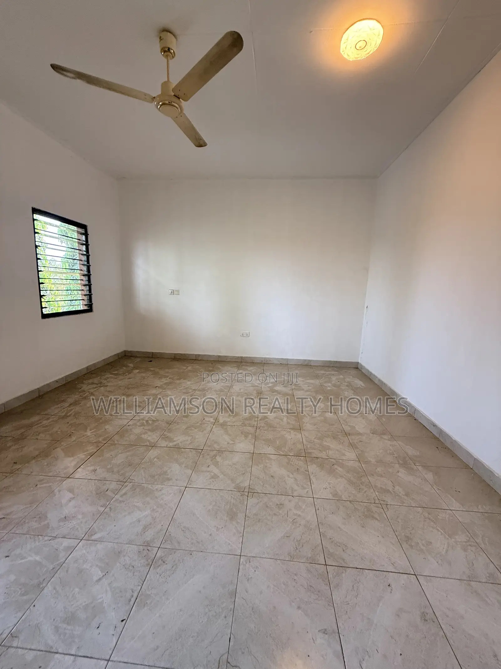 1bdrm Apartment in Community 18 Area, Spintex for rent