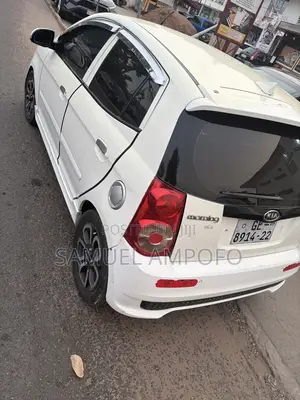 Kia Morning 2011 White