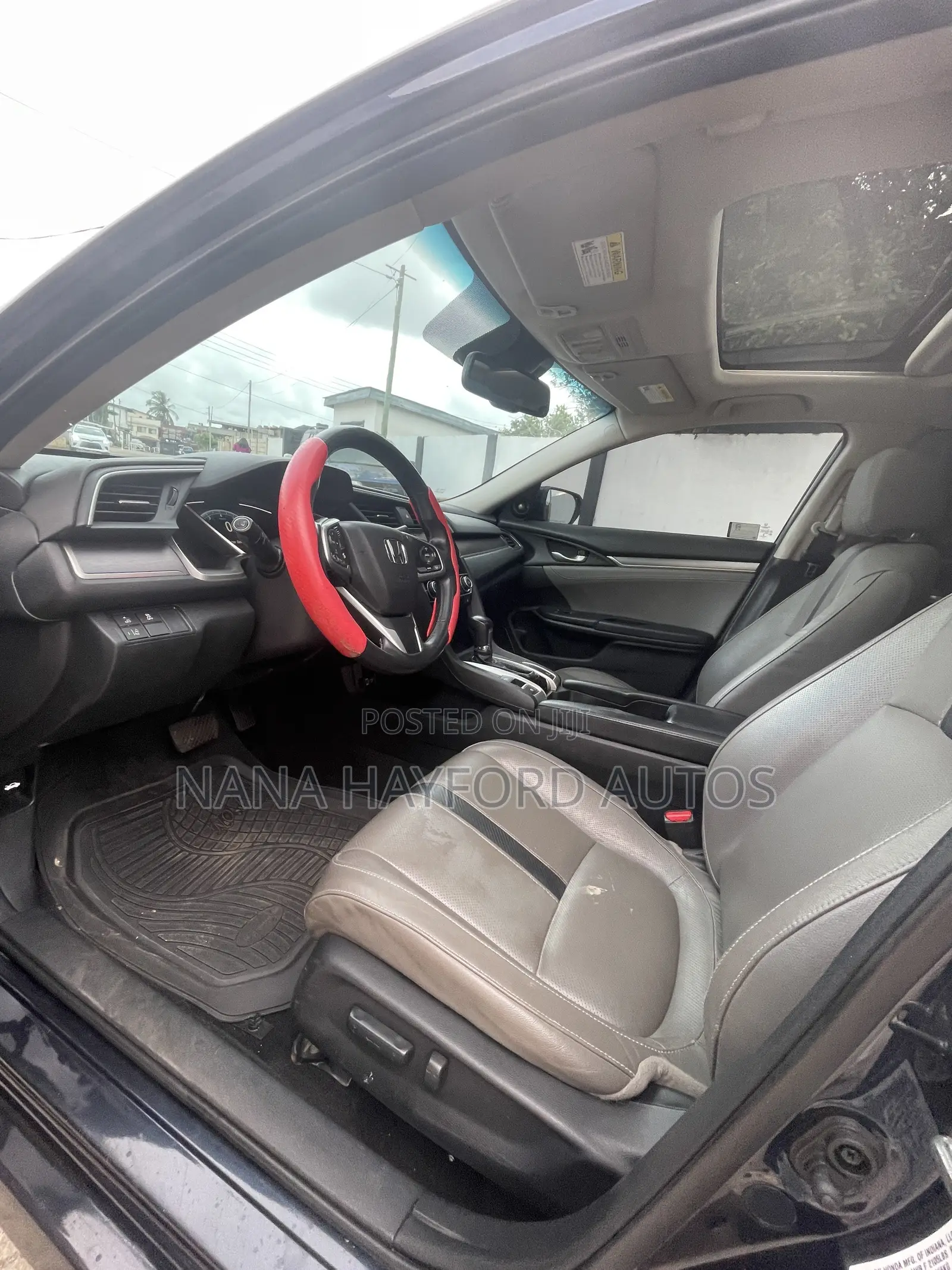 Honda Civic Touring 2dr Coupe (1.5L 4cyl) 2017 Gray