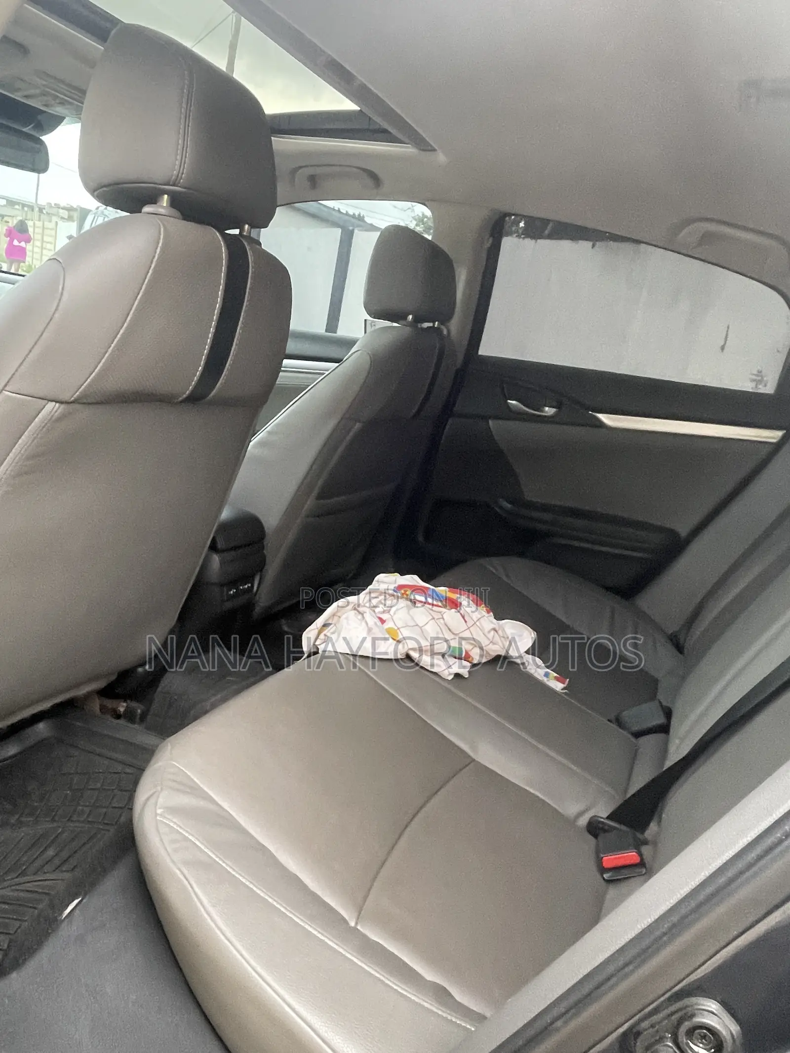 Honda Civic Touring 2dr Coupe (1.5L 4cyl) 2017 Gray