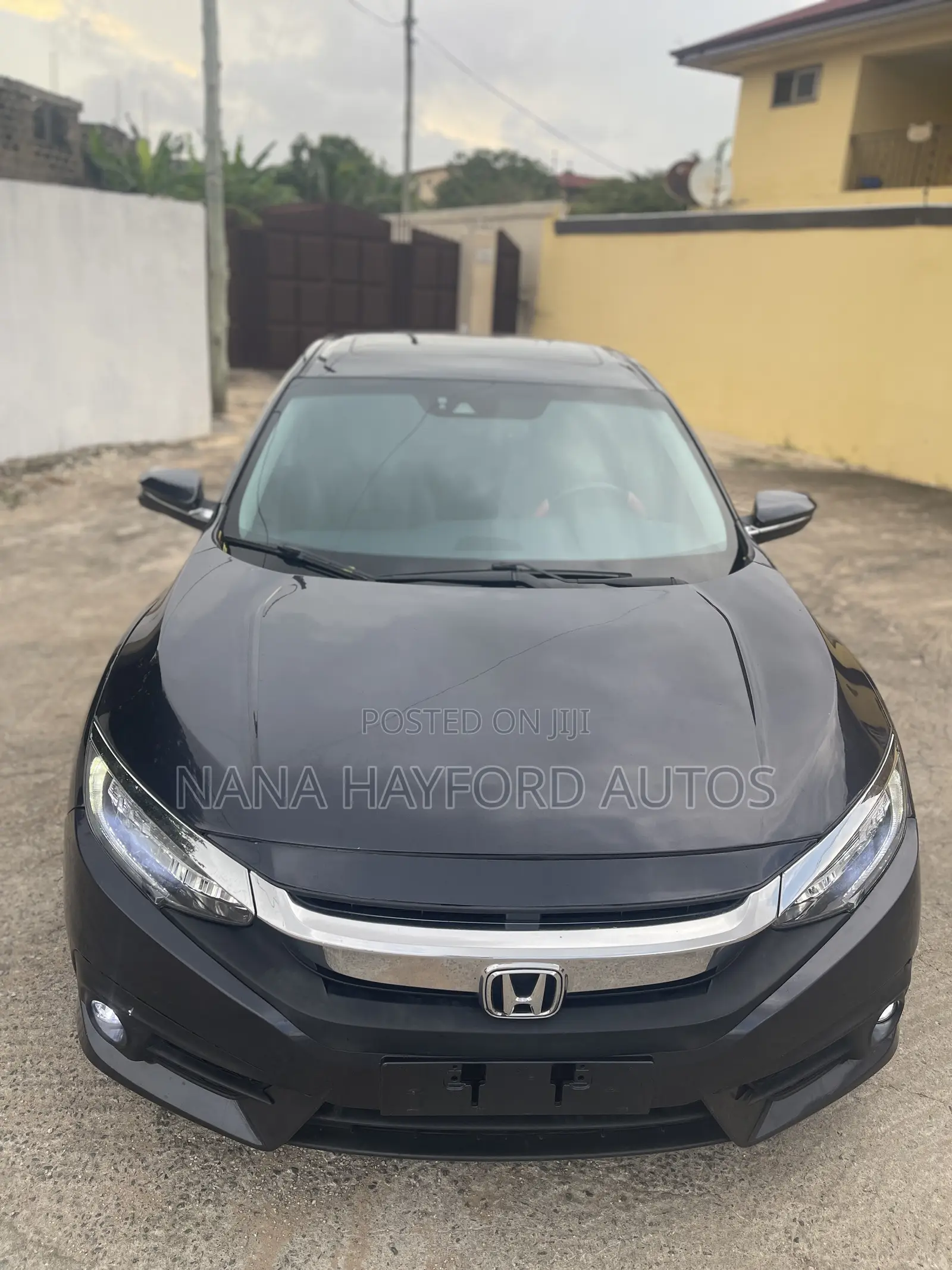 Honda Civic Touring 2dr Coupe (1.5L 4cyl) 2017 Gray