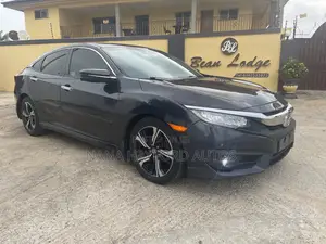 Honda Civic Touring 2dr Coupe (1.5L 4cyl) 2017 Gray
