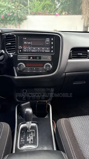 Mitsubishi Outlander ES AWC 2019 Black