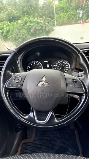 Mitsubishi Outlander ES AWC 2019 Black