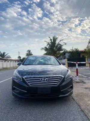 Hyundai Sonata Base Sedan FWD (2.4L 4cyl 6A) 2016 Black