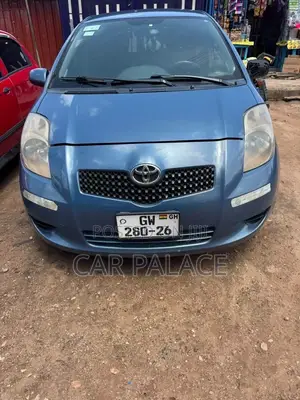 Toyota Yaris Base Hatchback 3dr 2010 Blue