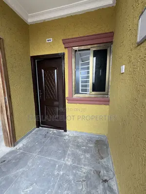 1bdrm Apartment in Lakeside Estate for rent