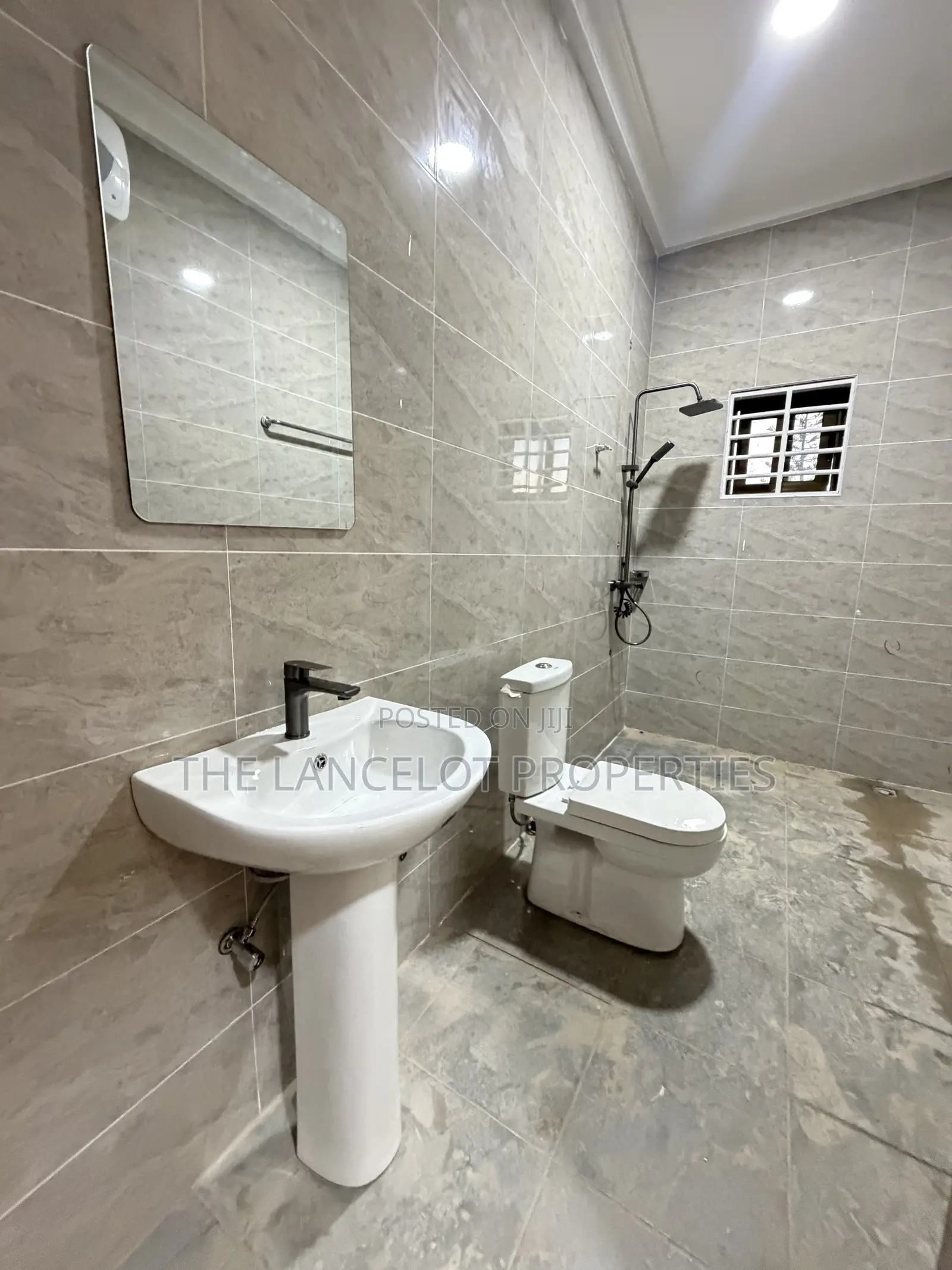 1bdrm Apartment in Lakeside Estate for rent