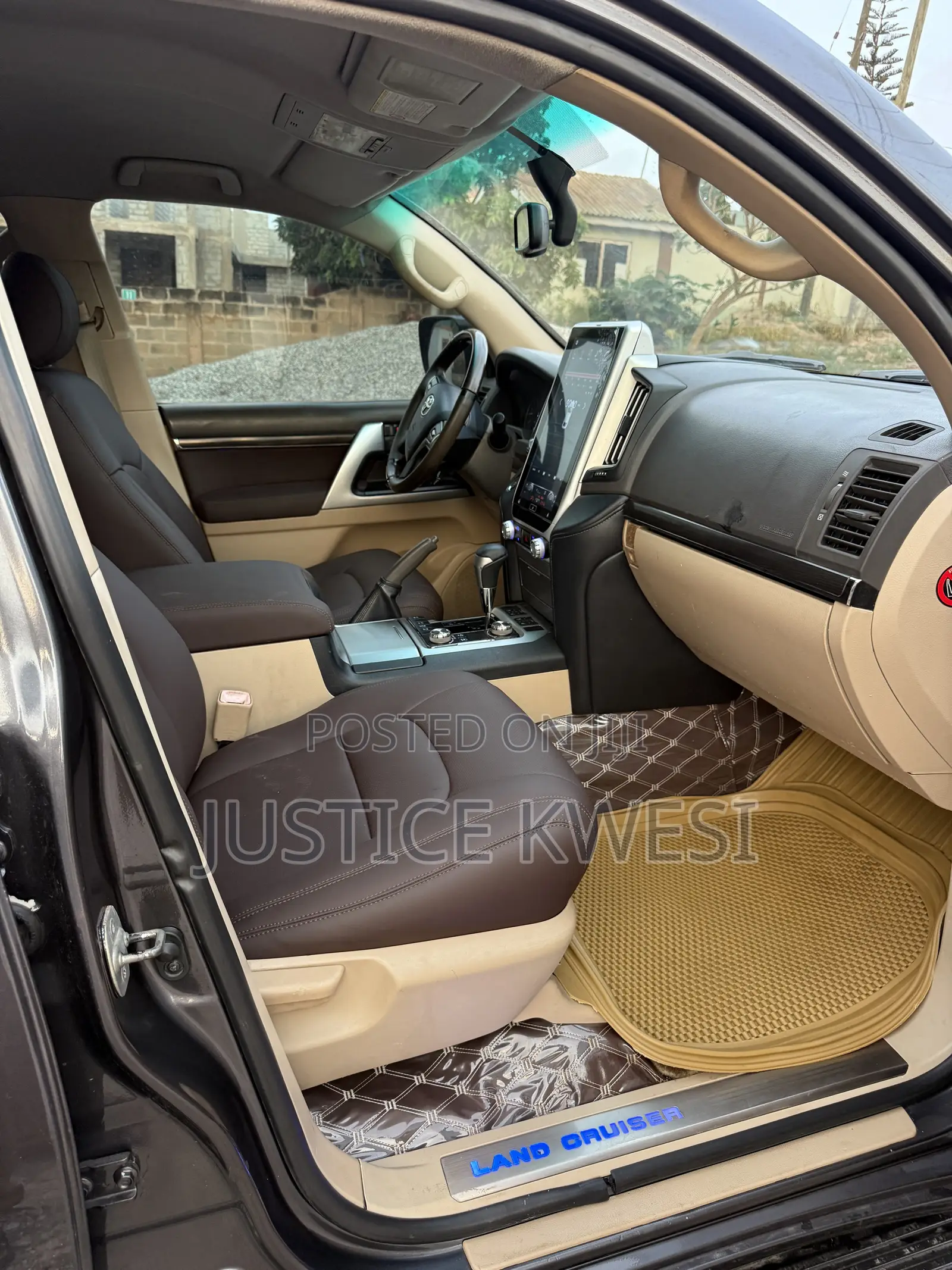 Toyota Land Cruiser 4.5 V8 GXR 2012 Black