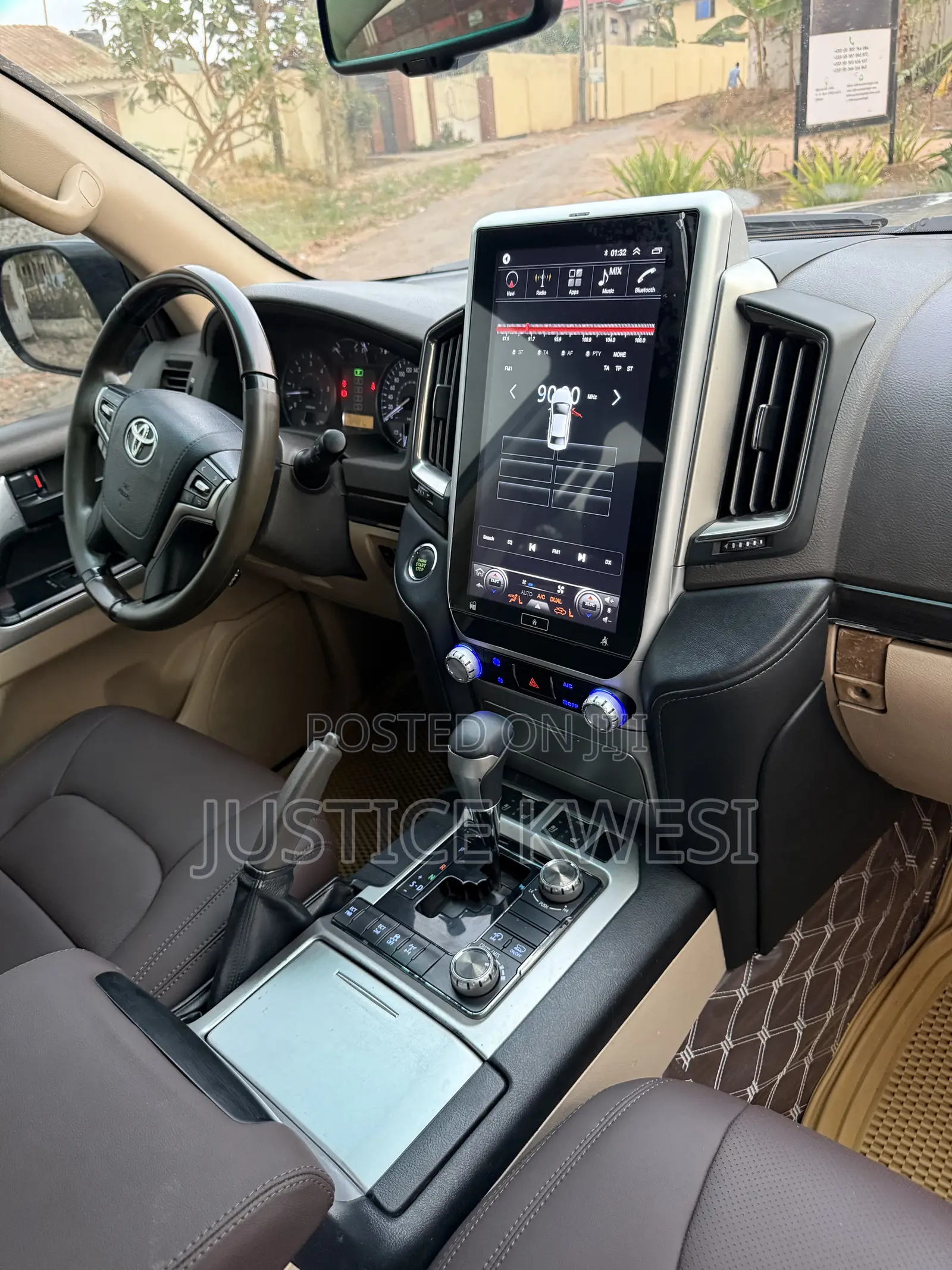 Toyota Land Cruiser 4.5 V8 GXR 2012 Black