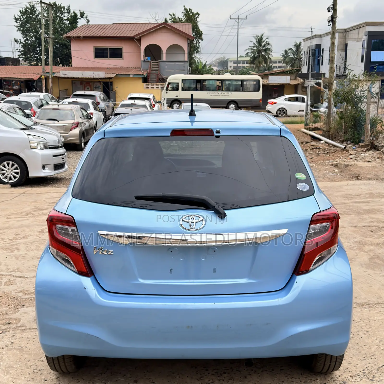 Toyota Vitz 1.3 FWD 5dr 2015 Blue