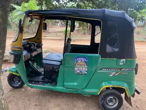 TVS King Deluxe Plus iTouch Start 2025 Green