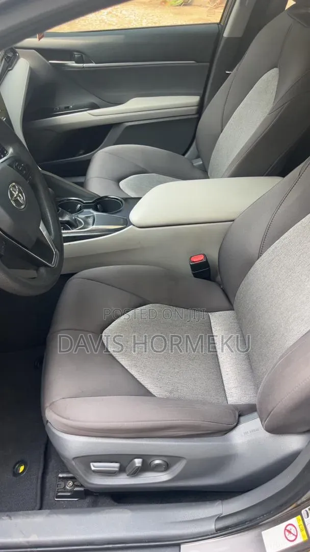 Toyota Camry 2018 Gray