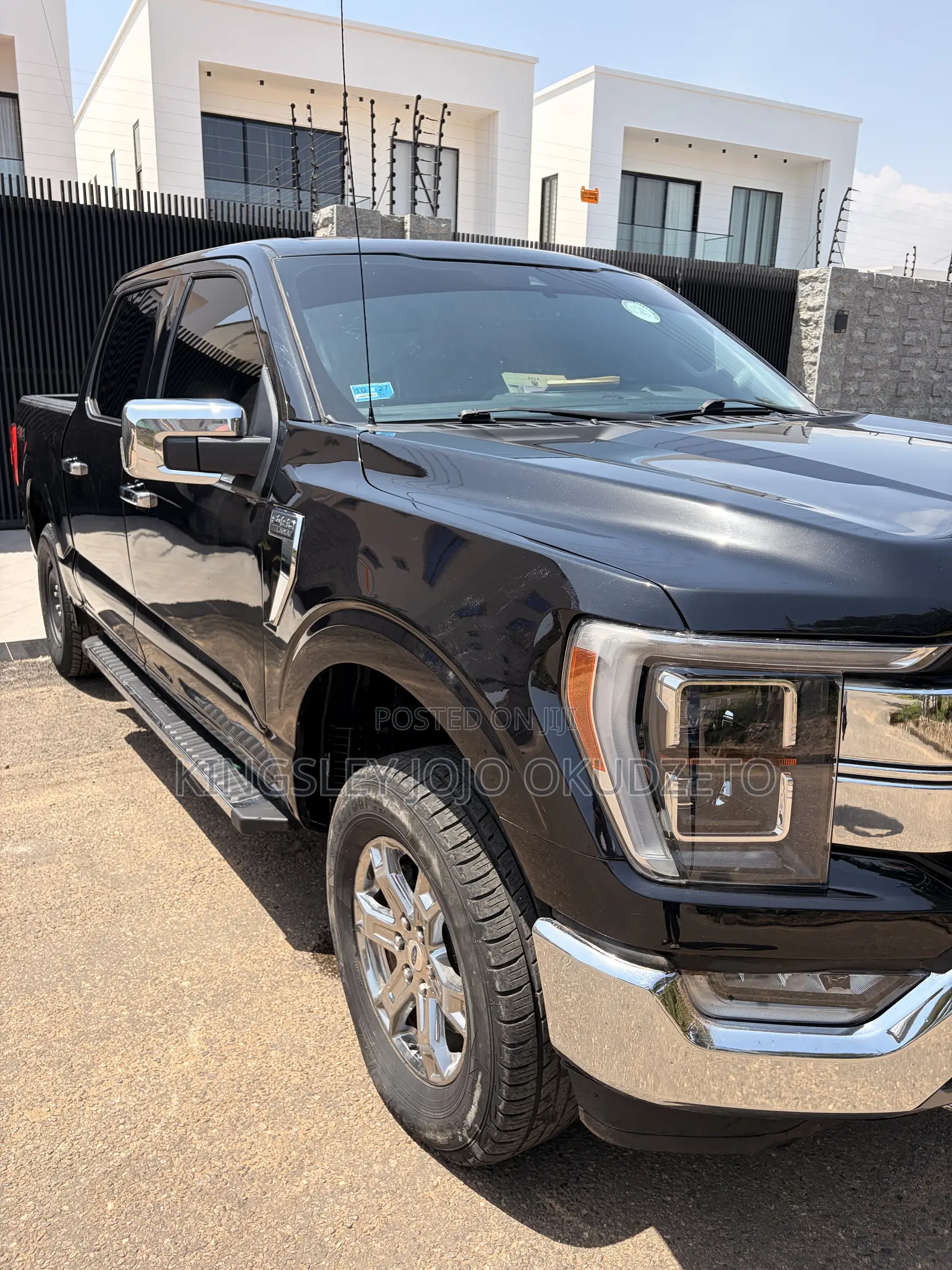 Ford F-150 LARIAT 2022 Black