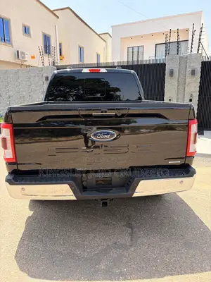 Ford F-150 LARIAT 2022 Black