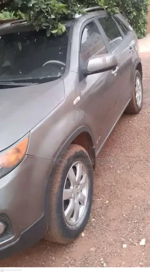 Kia Sorento 2010 Gray