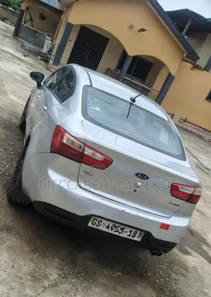 Kia Rio SX 4dr Sedan (1.6L 4cyl 6A) 2012 Silver