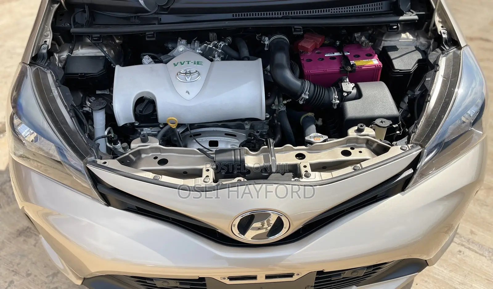 Toyota Vitz 2015
