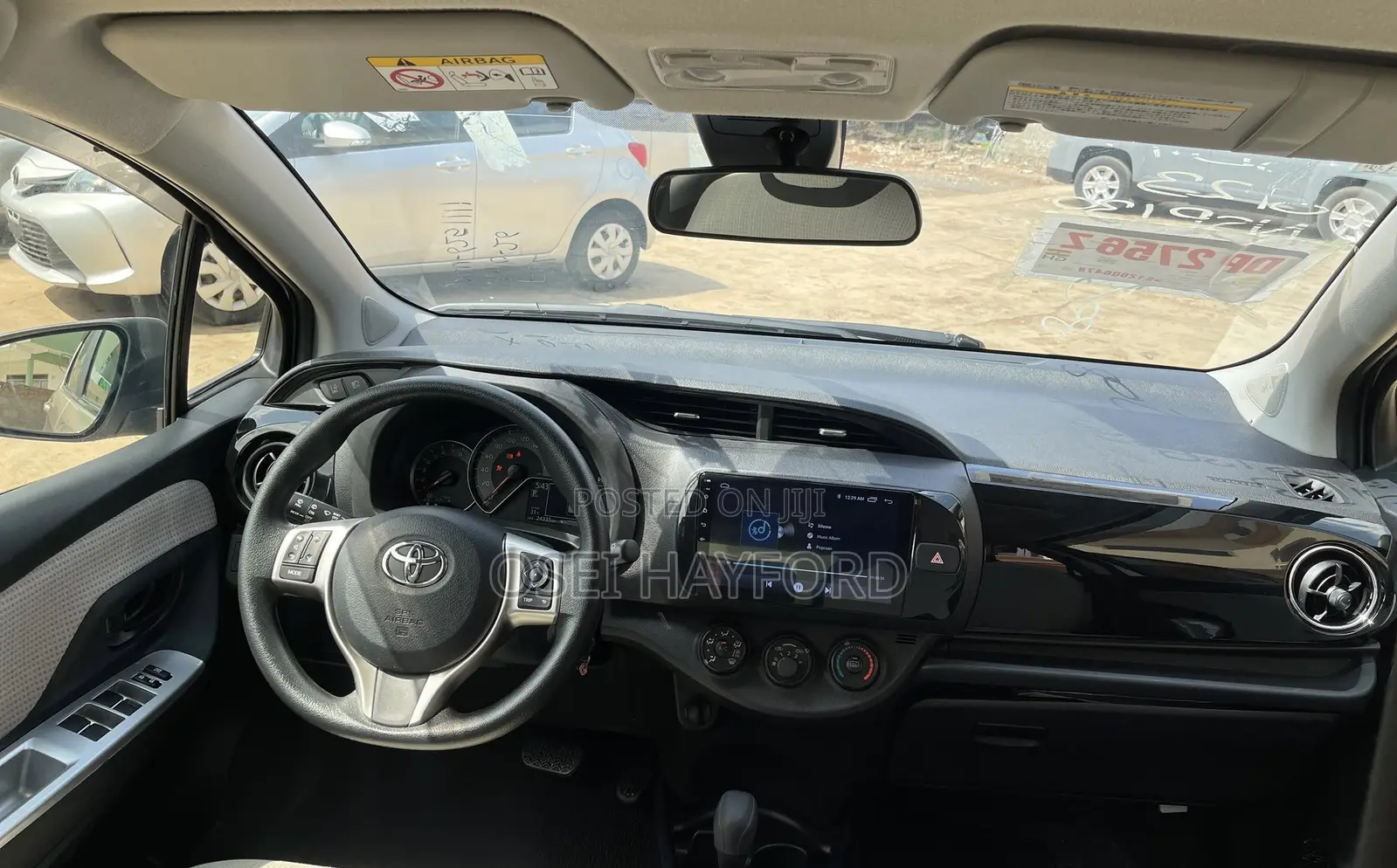 Toyota Vitz 2015