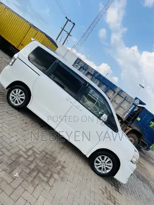 Toyota Voxy 2013 White