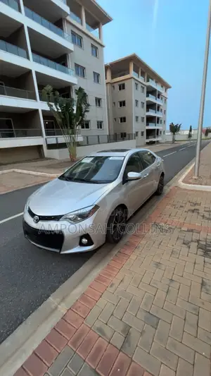 Toyota Corolla 2015 Gray