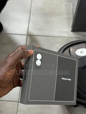 New Samsung Galaxy Z Fold8 512 GB Graphite