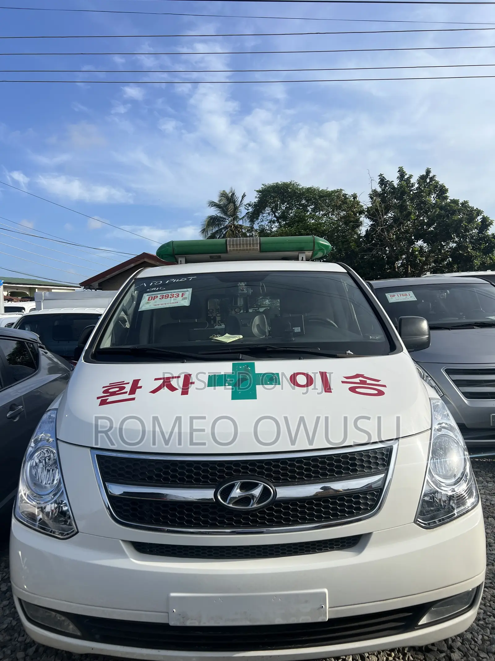 Hyundai Staria 2022 White