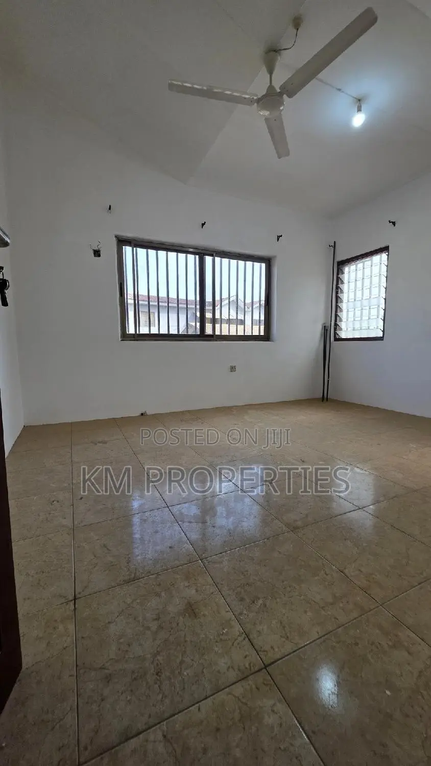 5bdrm Bungalow in Haatso for rent