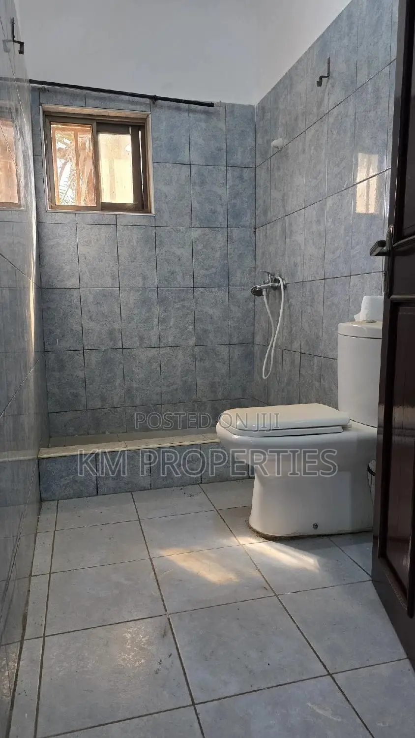5bdrm Bungalow in Haatso for rent
