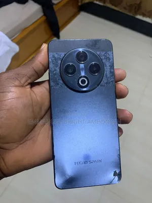 Tecno Spark 30 256 GB Silver