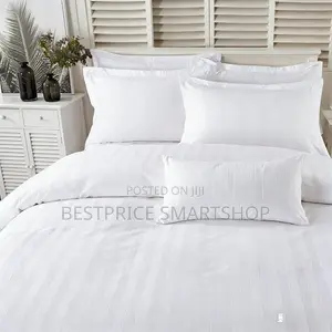 300TC White Pure Cotton Queen Size Bedsheet