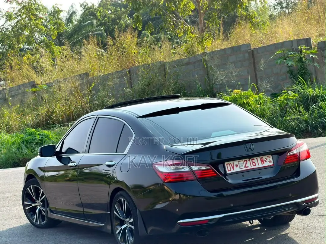 Honda Accord Sport 4dr Sedan FWD (2.4L 4cyl 2A) 2017 White