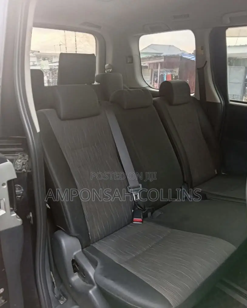 Toyota Voxy 2013 Black