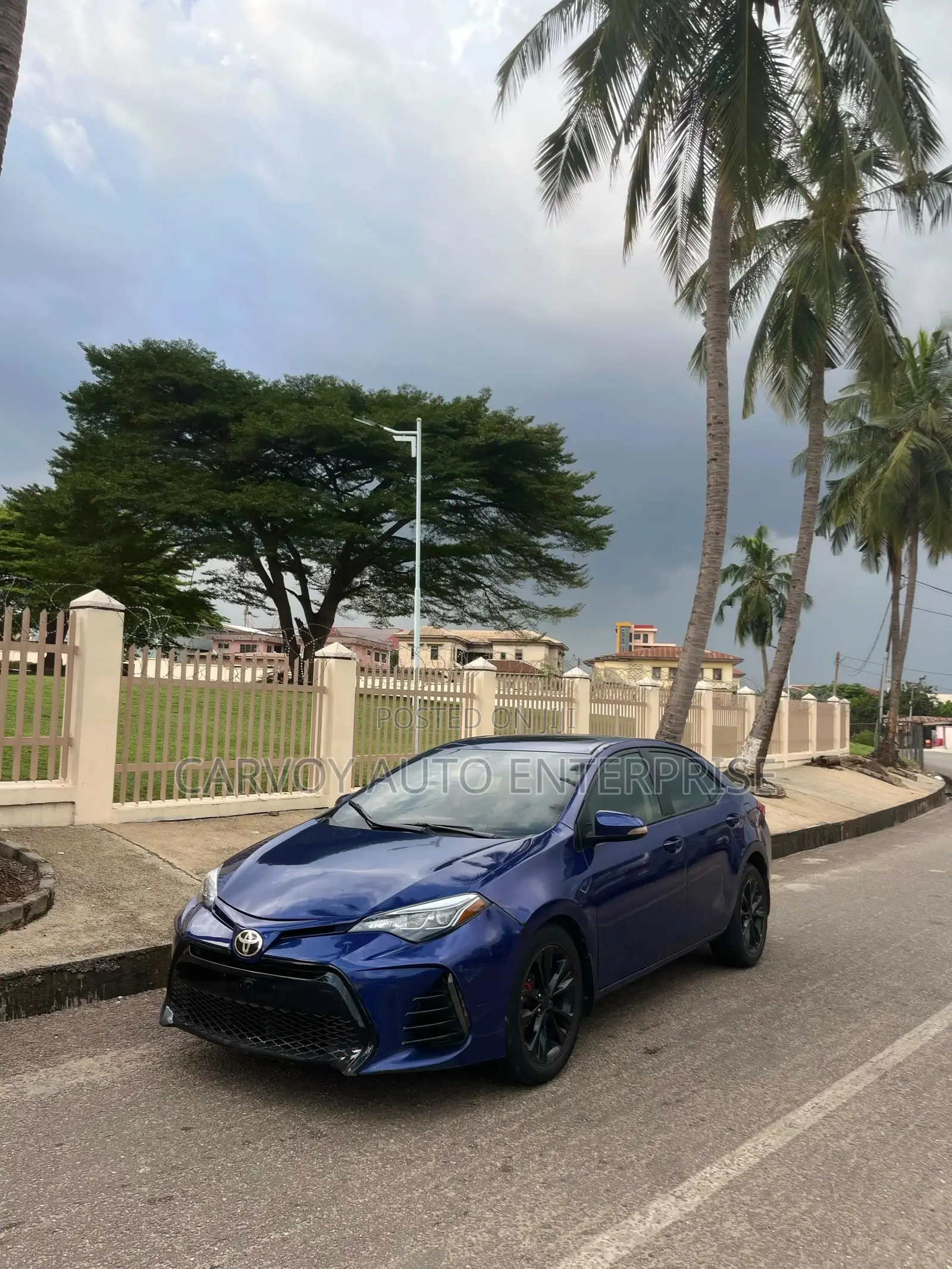 Toyota Corolla SE 4dr Sedan (1.8L 4cyl CVT) 2017 Blue