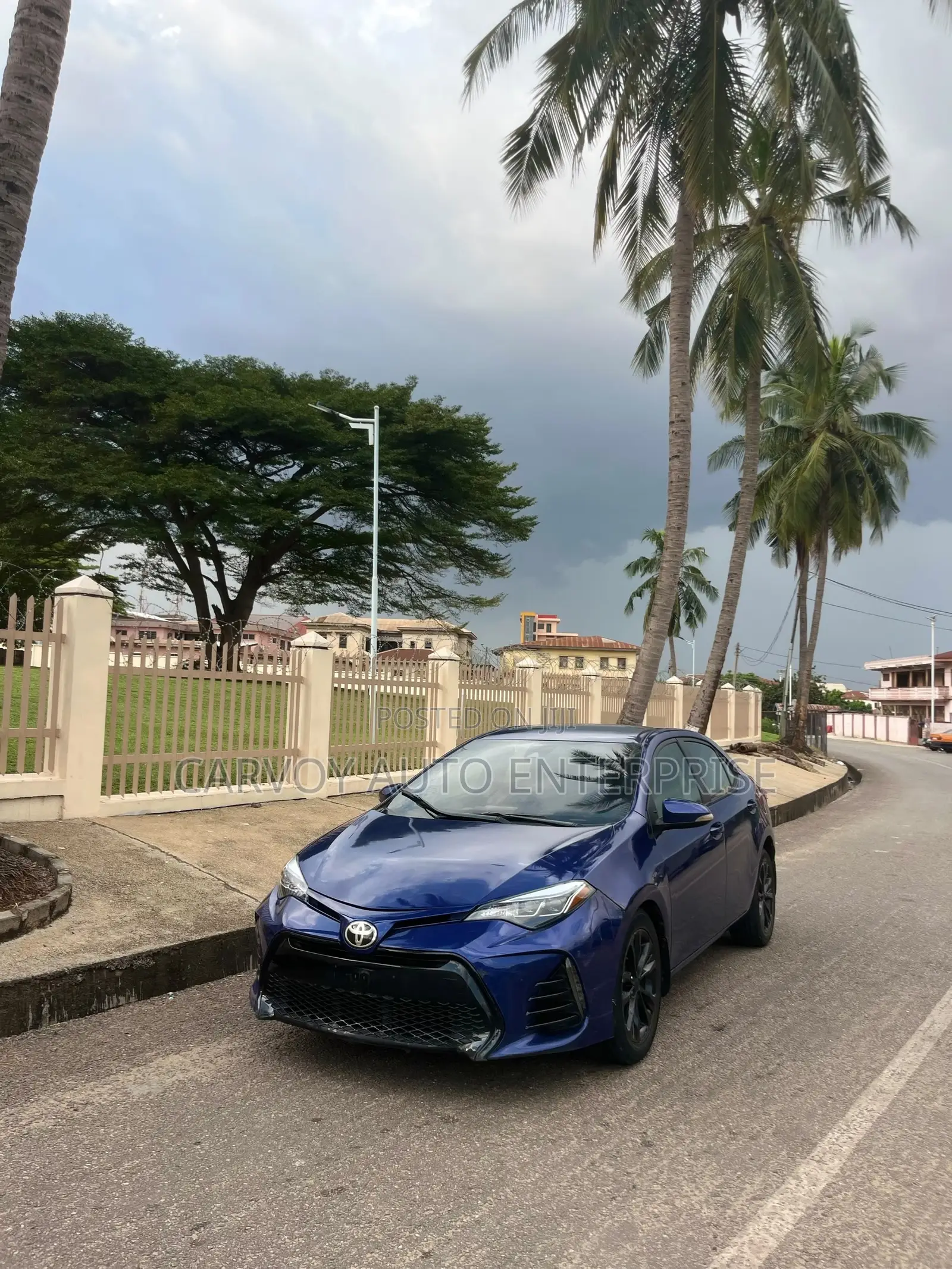 Toyota Corolla SE 4dr Sedan (1.8L 4cyl CVT) 2017 Blue