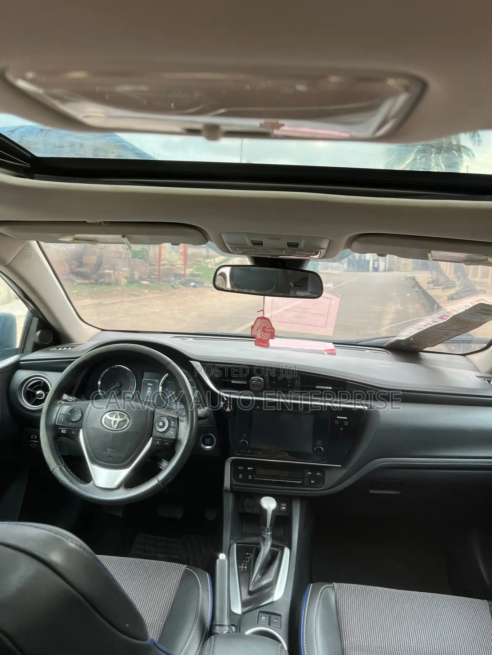 Toyota Corolla SE 4dr Sedan (1.8L 4cyl CVT) 2017 Blue