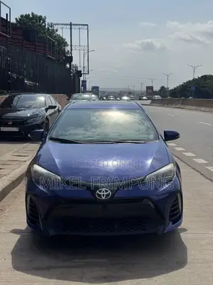 Toyota Corolla SE (1.8L 4cyl 2A) 2018 Blue