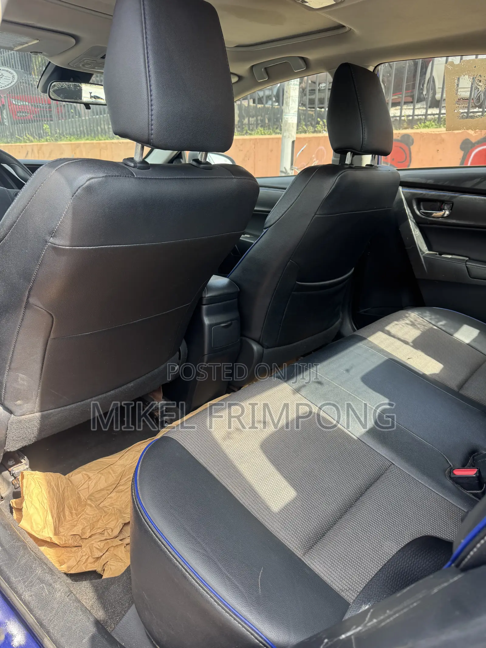 Toyota Corolla SE (1.8L 4cyl 2A) 2018 Blue