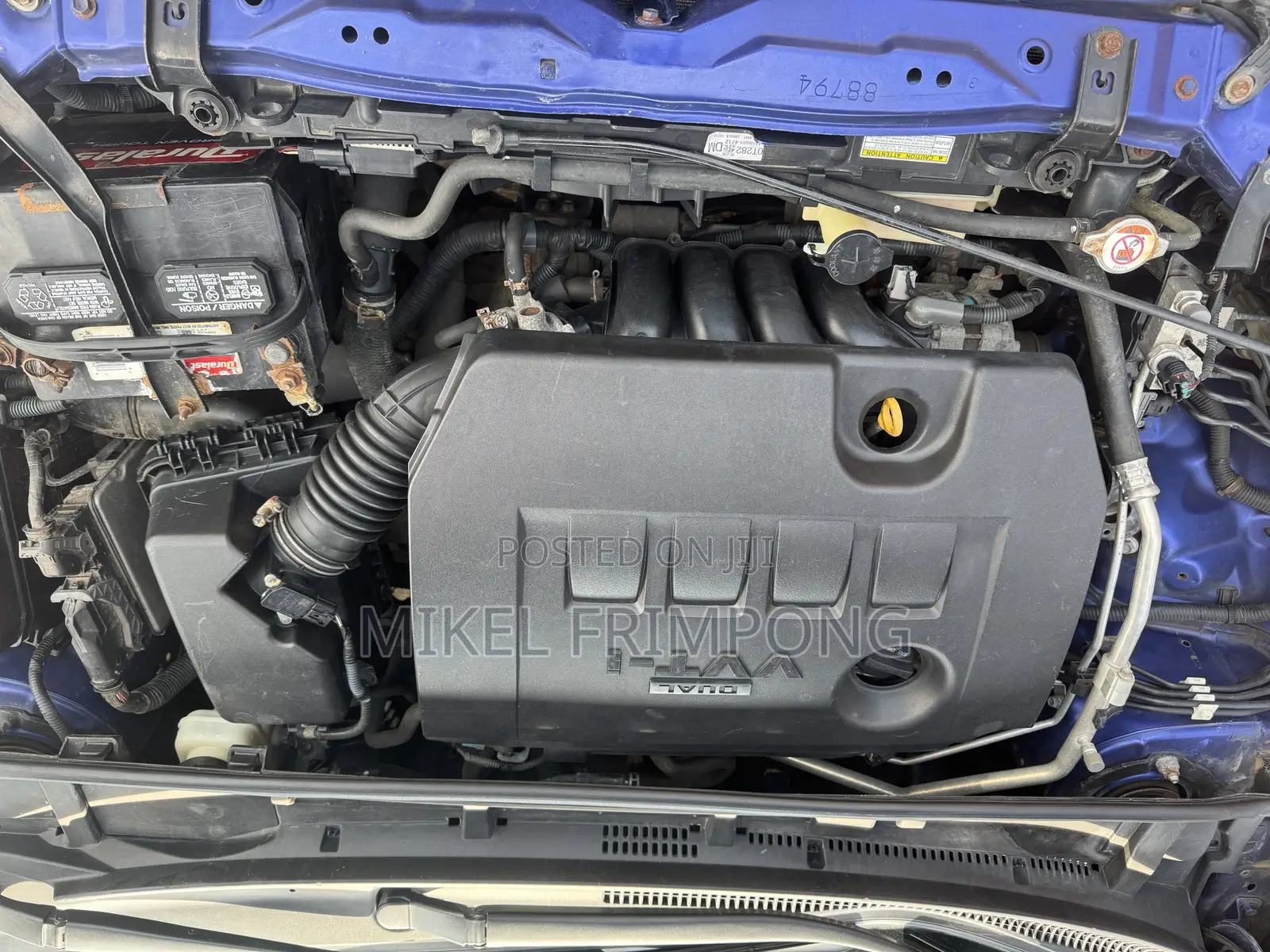Toyota Corolla SE (1.8L 4cyl 2A) 2018 Blue