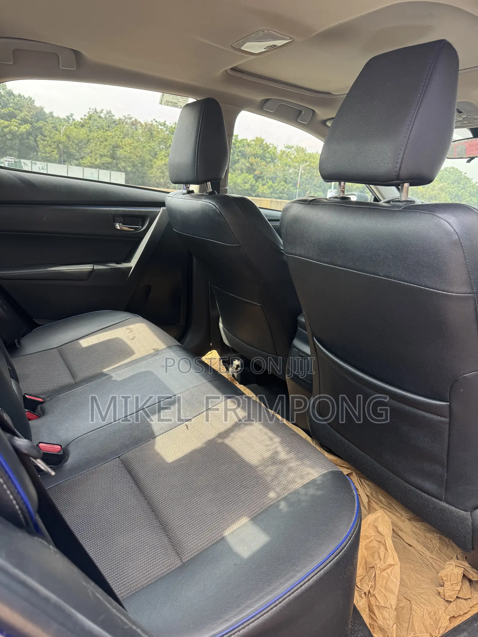 Toyota Corolla SE (1.8L 4cyl 2A) 2018 Blue