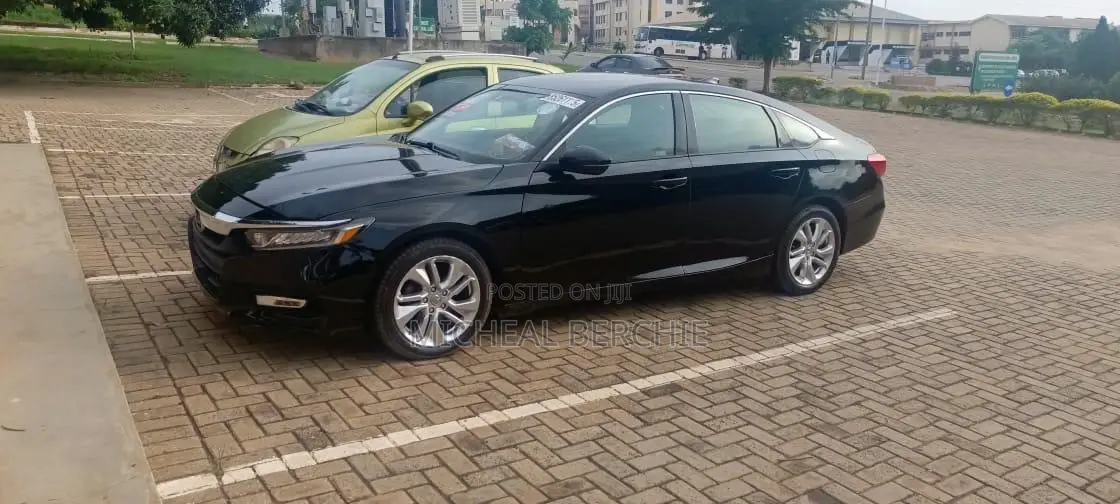 Honda Accord LX (1.5L 4cyl Turbo CVT) 2019 Black