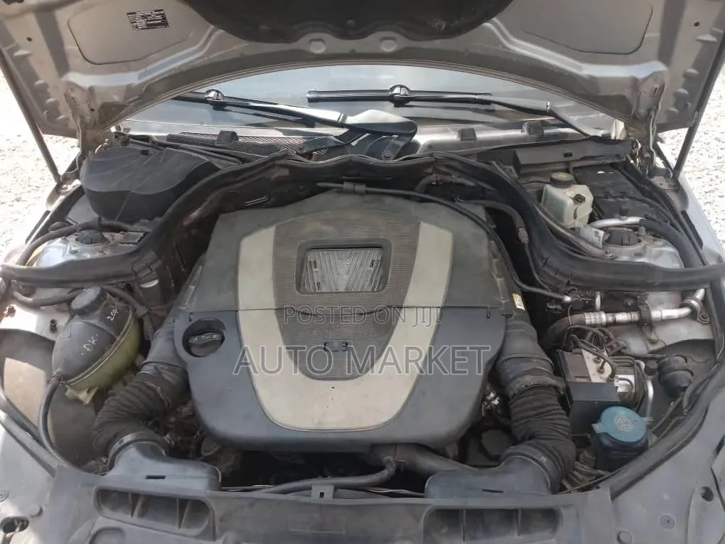 Mercedes-Benz C350 C350 BlueEFFICIENCY RWD 2011 Gray