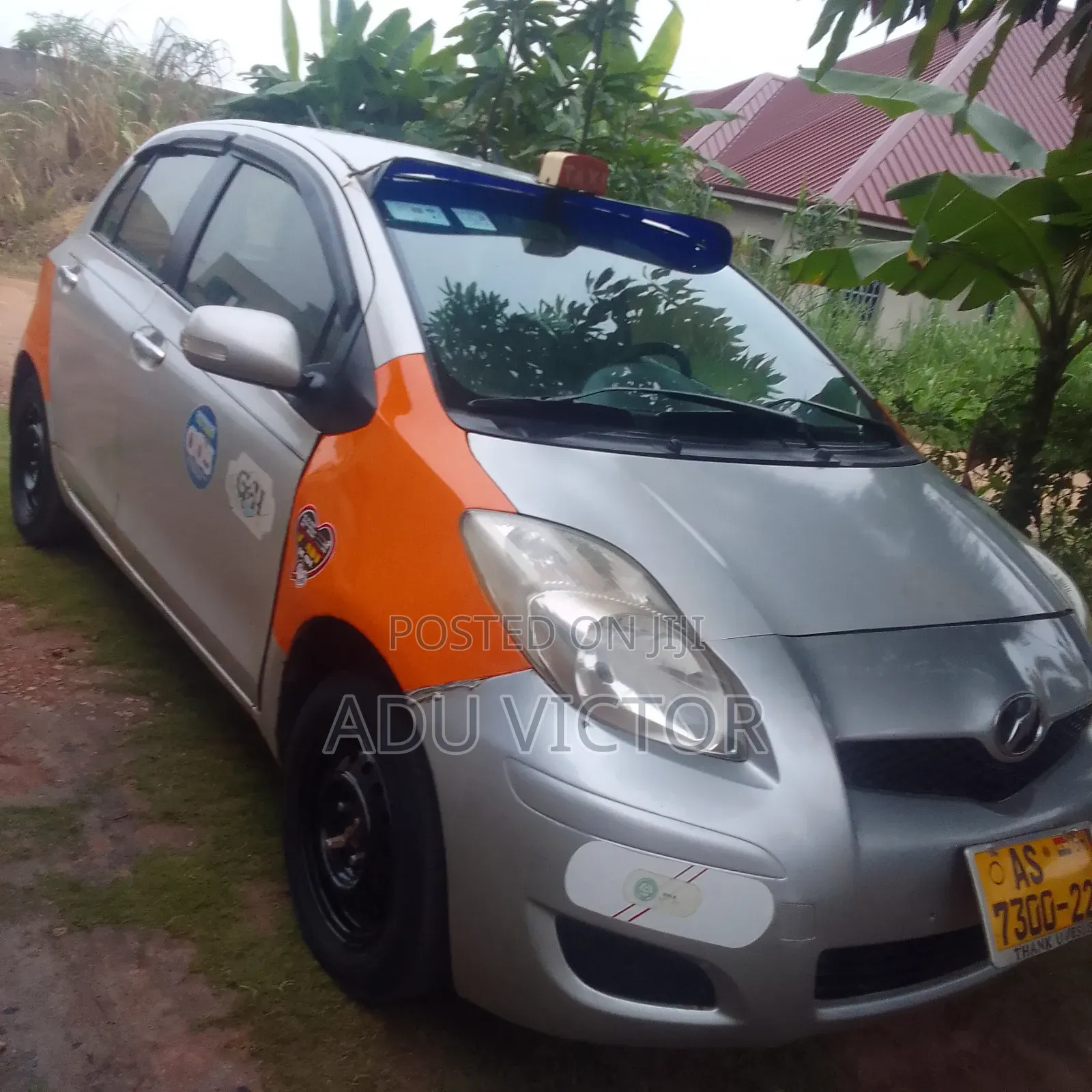 Toyota Vitz 2020 Silver